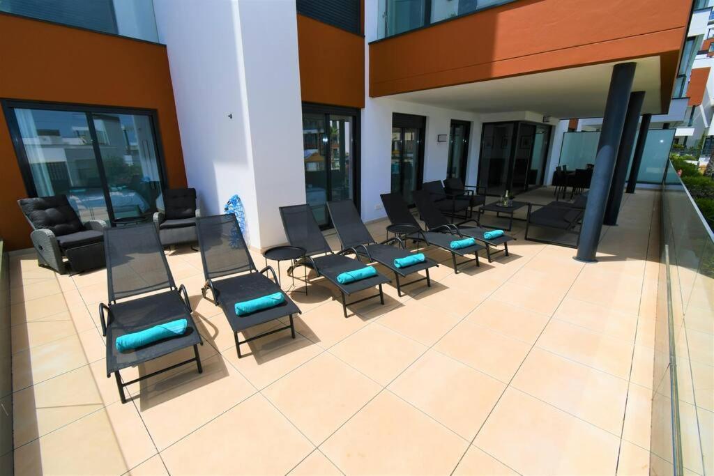 Casa Kerr - Luxury Apt - Sleeps 9 - Los Boliches Apartment มาลากา ภายนอก รูปภาพ